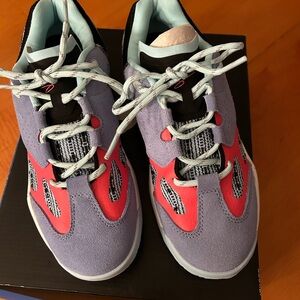 NIB GIRLS SHAQ SHOES SNEAKERS